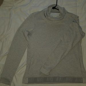 Womens Nike Sweatshirt! Size M. GREAT condition